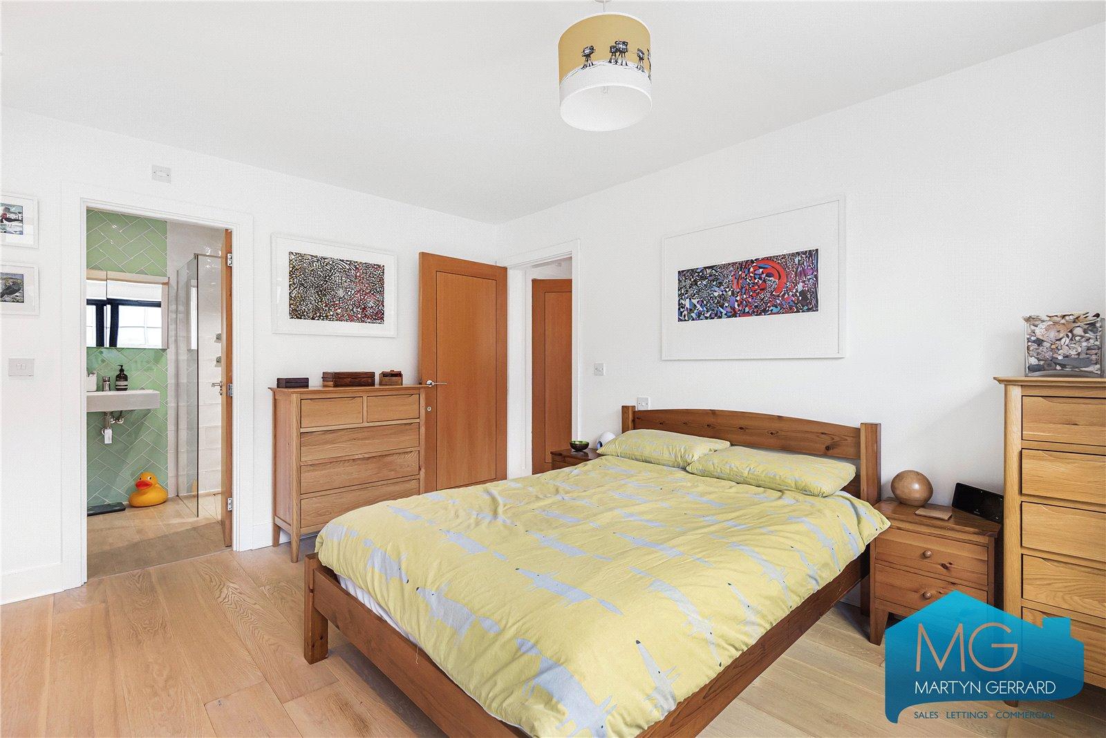 2 bedroom Ground Floor Flat for sale - Martyn Gerrard