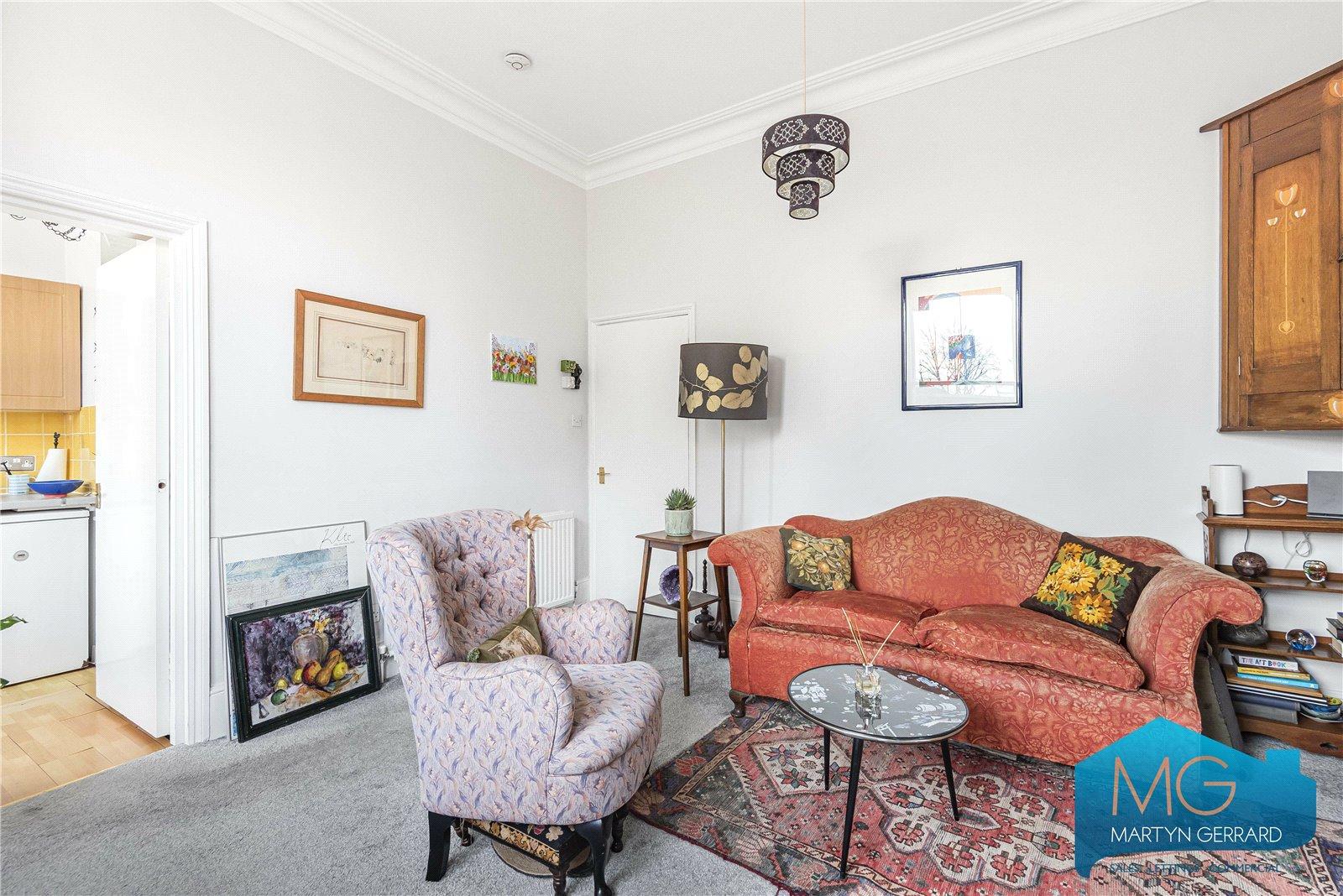 2 bedroom Apartment for sale - Martyn Gerrard