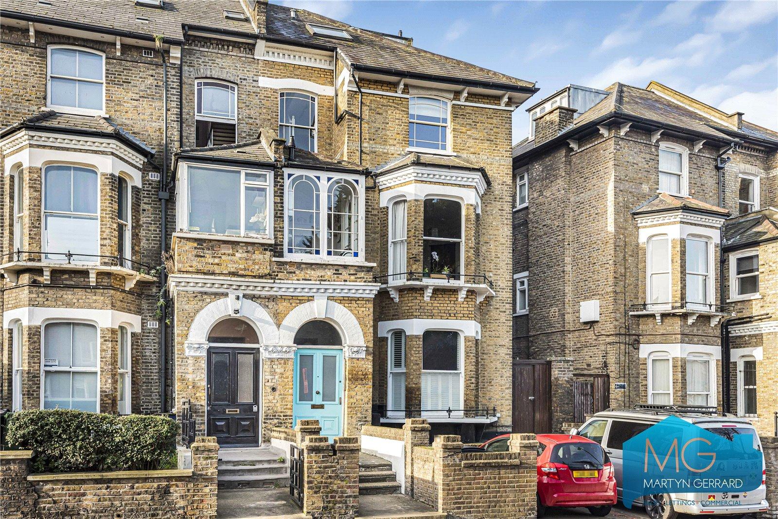 2 bedroom Apartment for sale - Martyn Gerrard