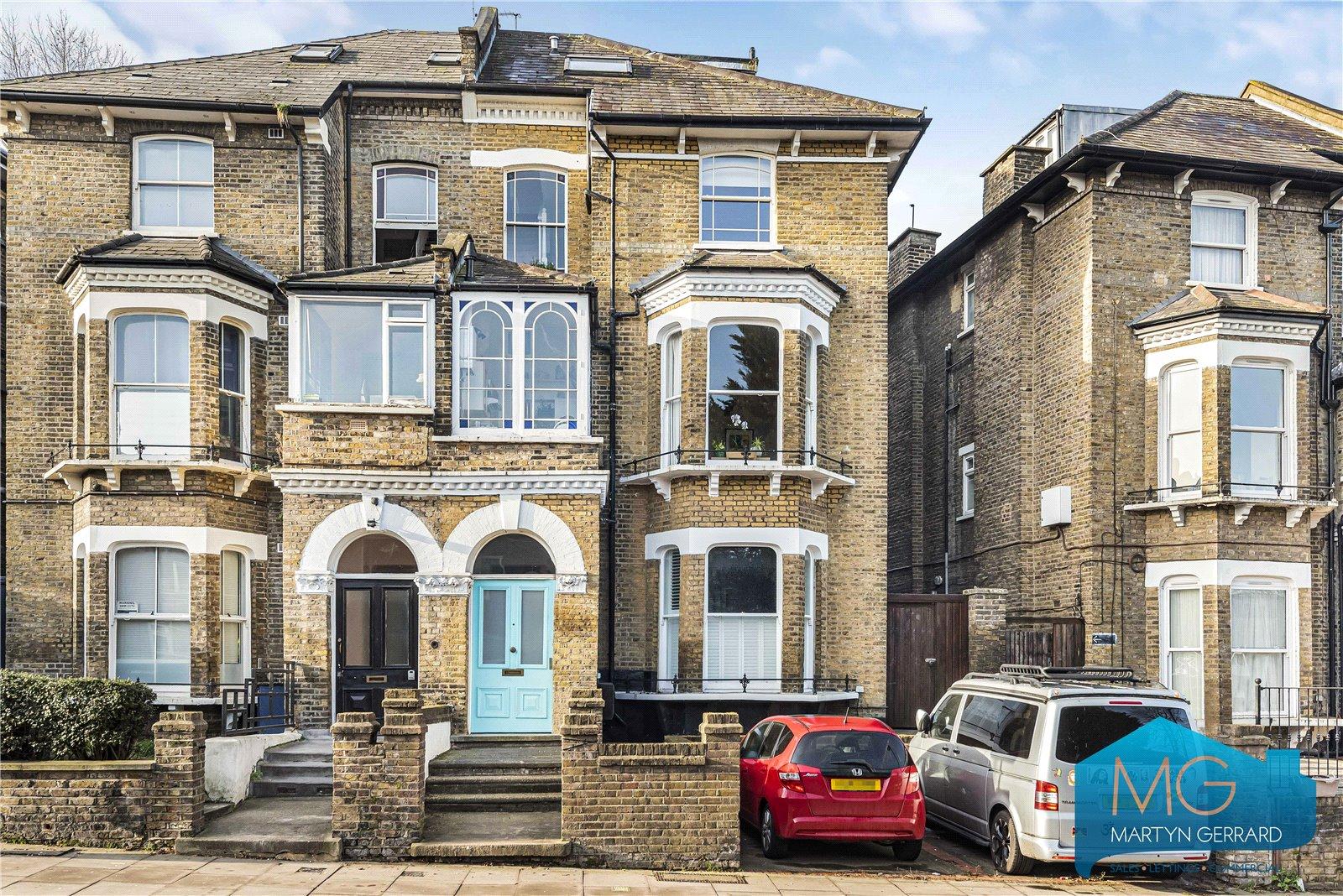 2 bedroom Apartment for sale - Martyn Gerrard