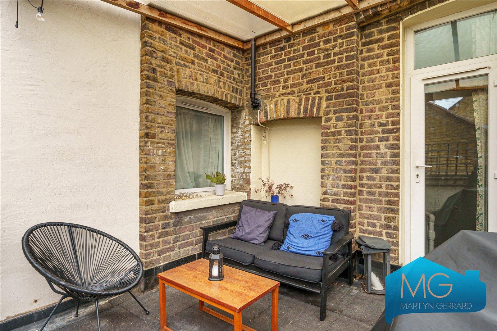 3 bedroom Apartment for sale - Martyn Gerrard