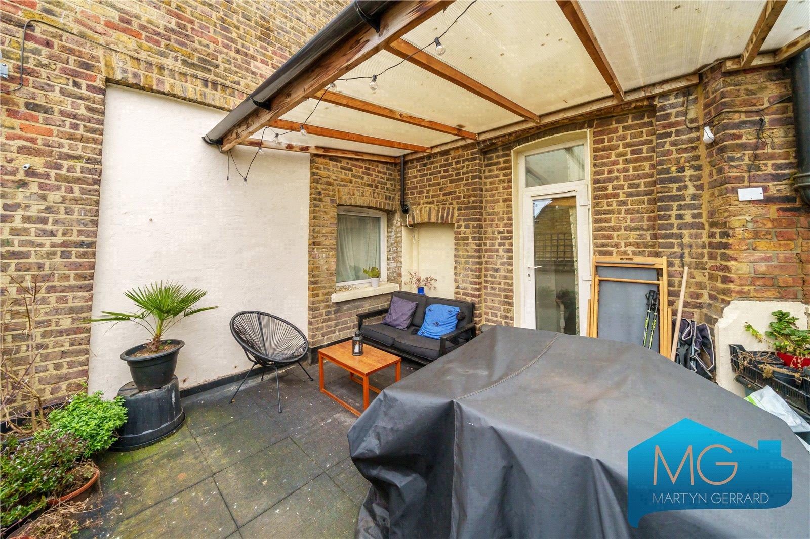 3 bedroom Apartment for sale - Martyn Gerrard