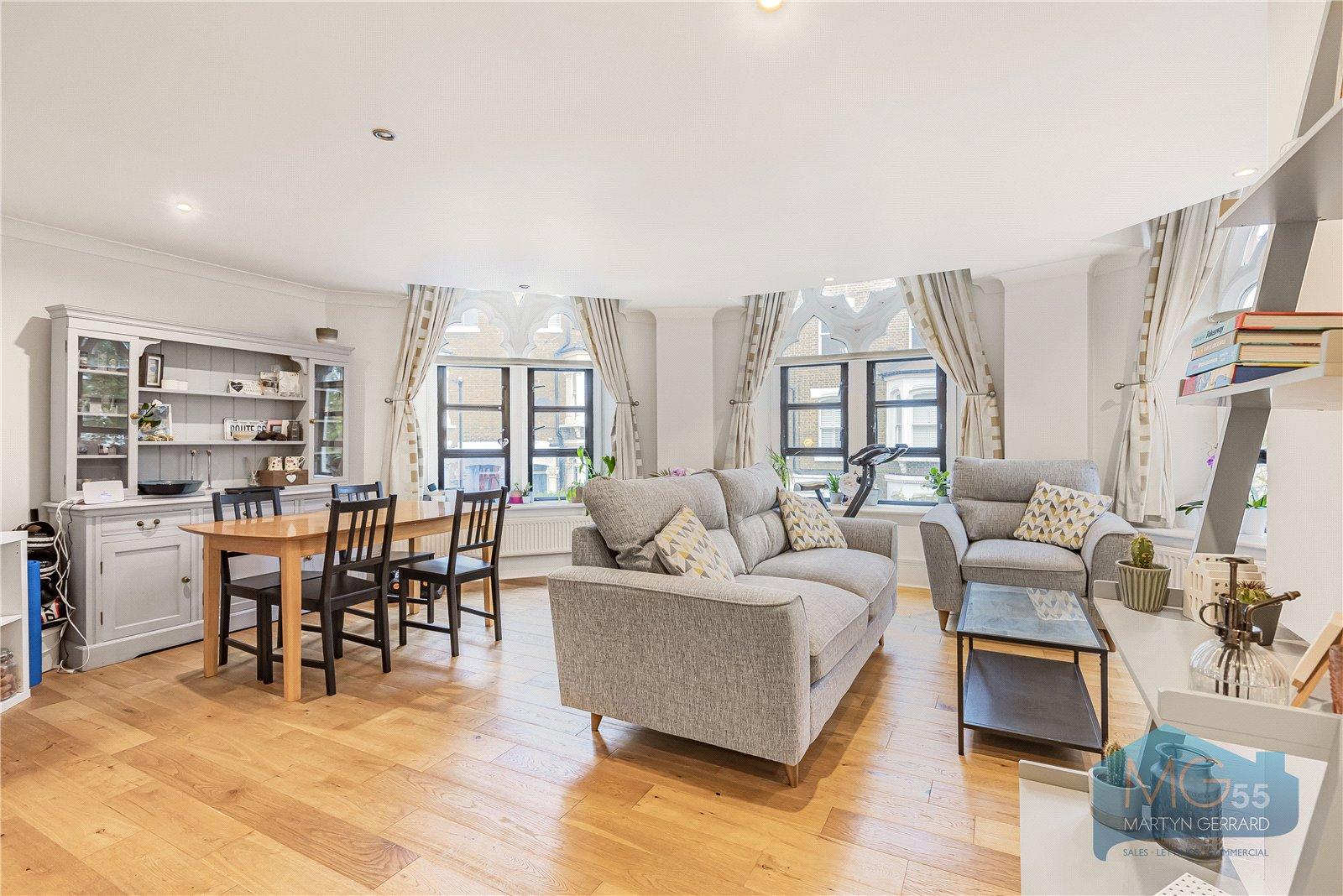 Junction Road, Archway, London, N19+ - Martyn Gerrard