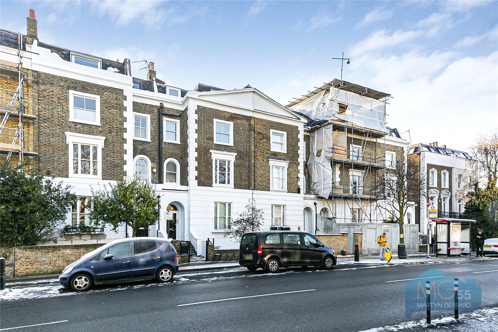 2 bedroom Apartment for sale - Martyn Gerrard