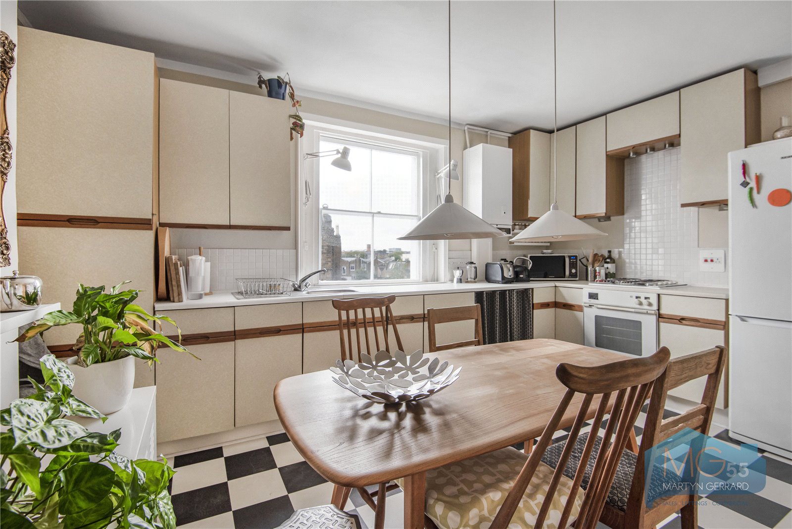2 bedroom Apartment for sale - Martyn Gerrard