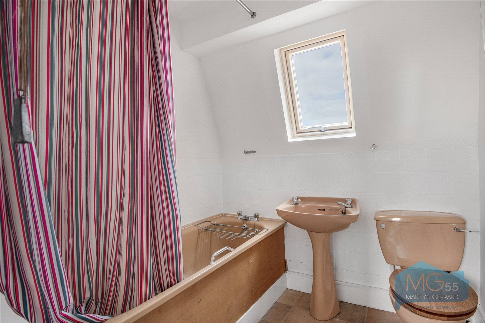 2 bedroom Apartment for sale - Martyn Gerrard