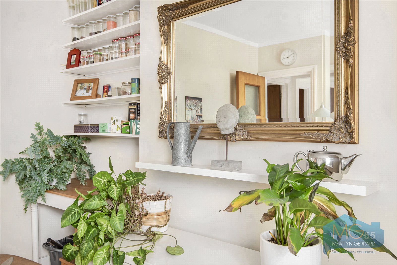 2 bedroom Apartment for sale - Martyn Gerrard