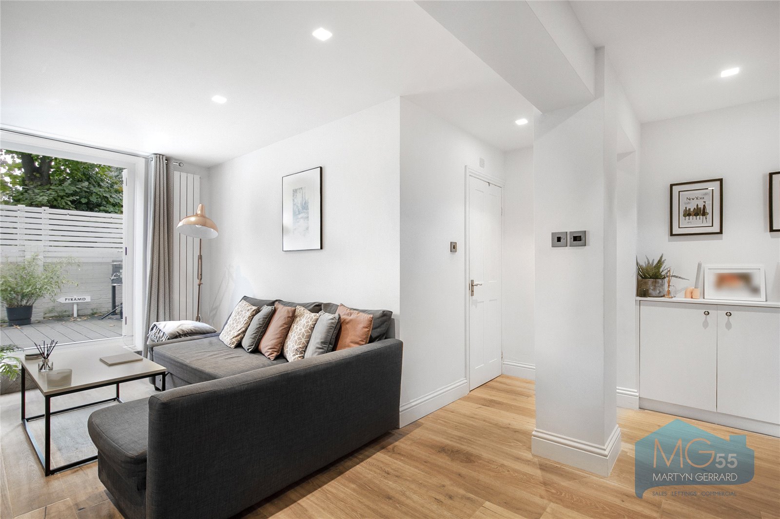 1 bedroom Apartment for sale - Martyn Gerrard