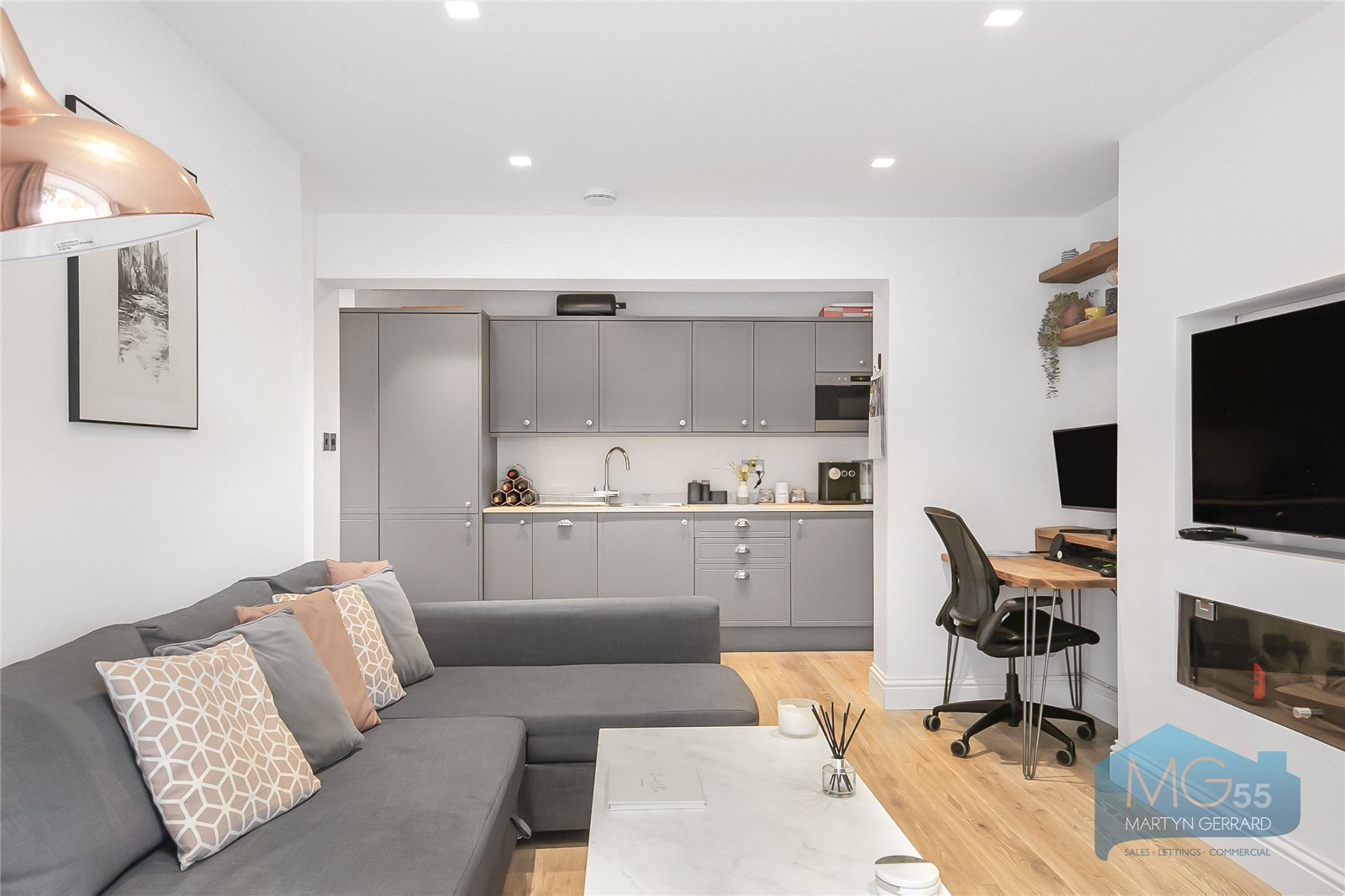 1 bedroom Apartment for sale - Martyn Gerrard
