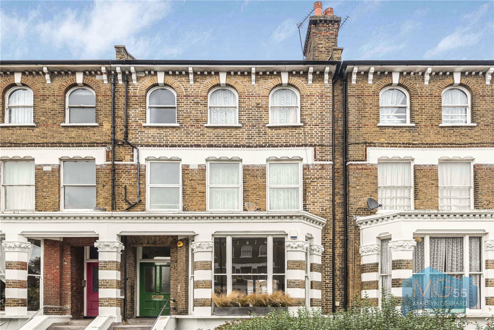 3 bedroom Apartment for sale - Martyn Gerrard