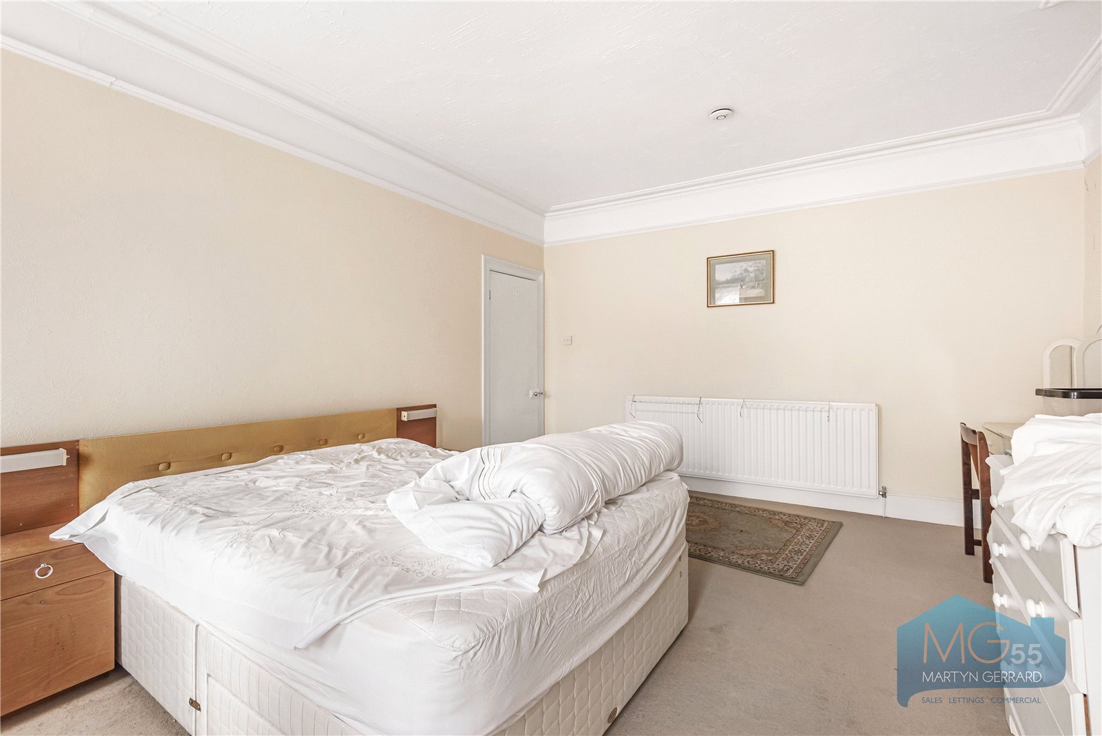 3 bedroom Apartment for sale - Martyn Gerrard