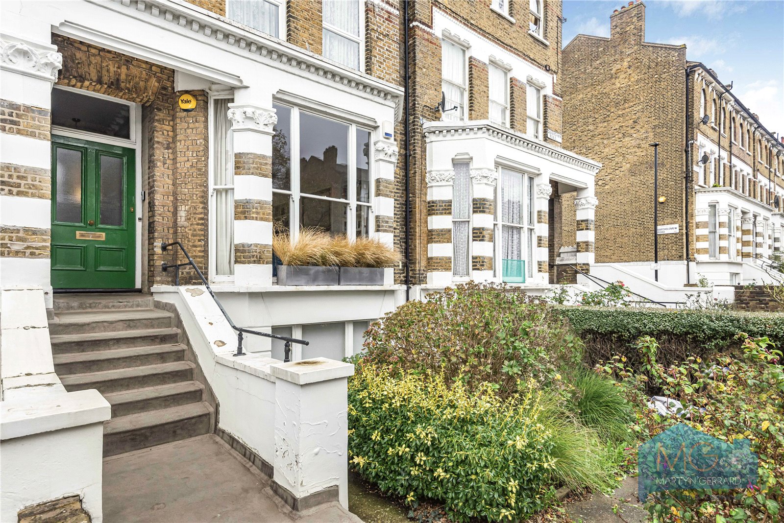 3 bedroom Apartment for sale - Martyn Gerrard