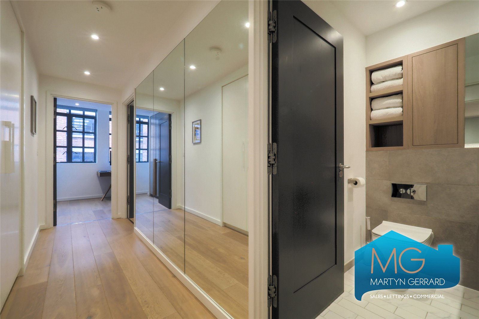 2 bedroom Apartment for sale - Martyn Gerrard