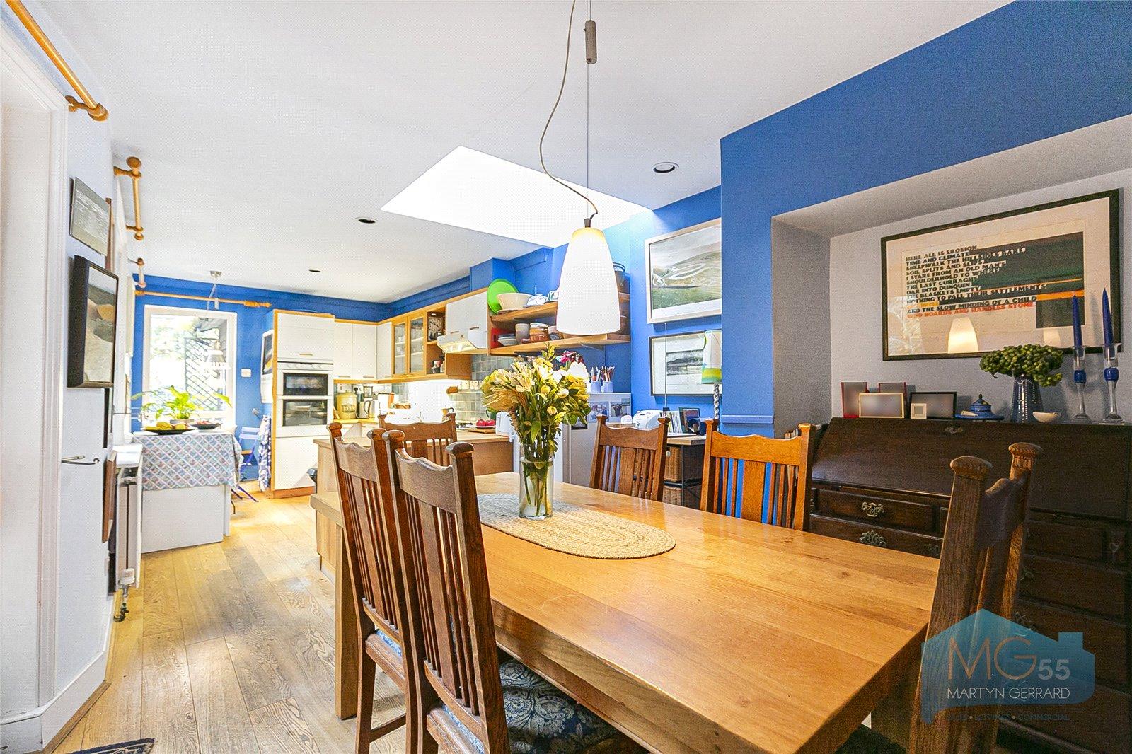6 bedroom Terraced House for sale - Martyn Gerrard