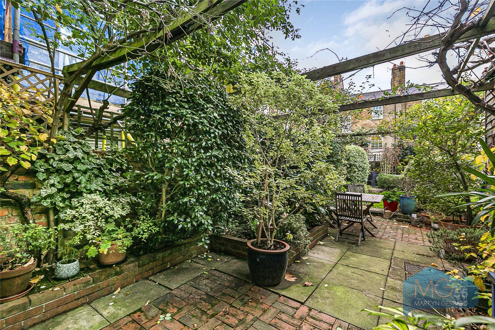 6 bedroom Terraced House for sale - Martyn Gerrard