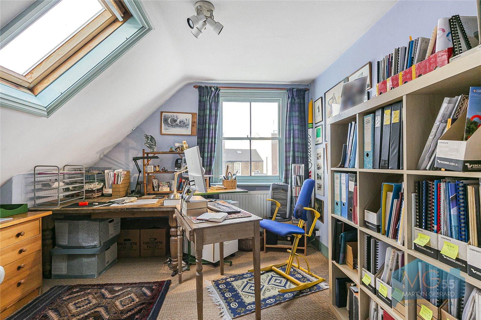 6 bedroom Terraced House for sale - Martyn Gerrard