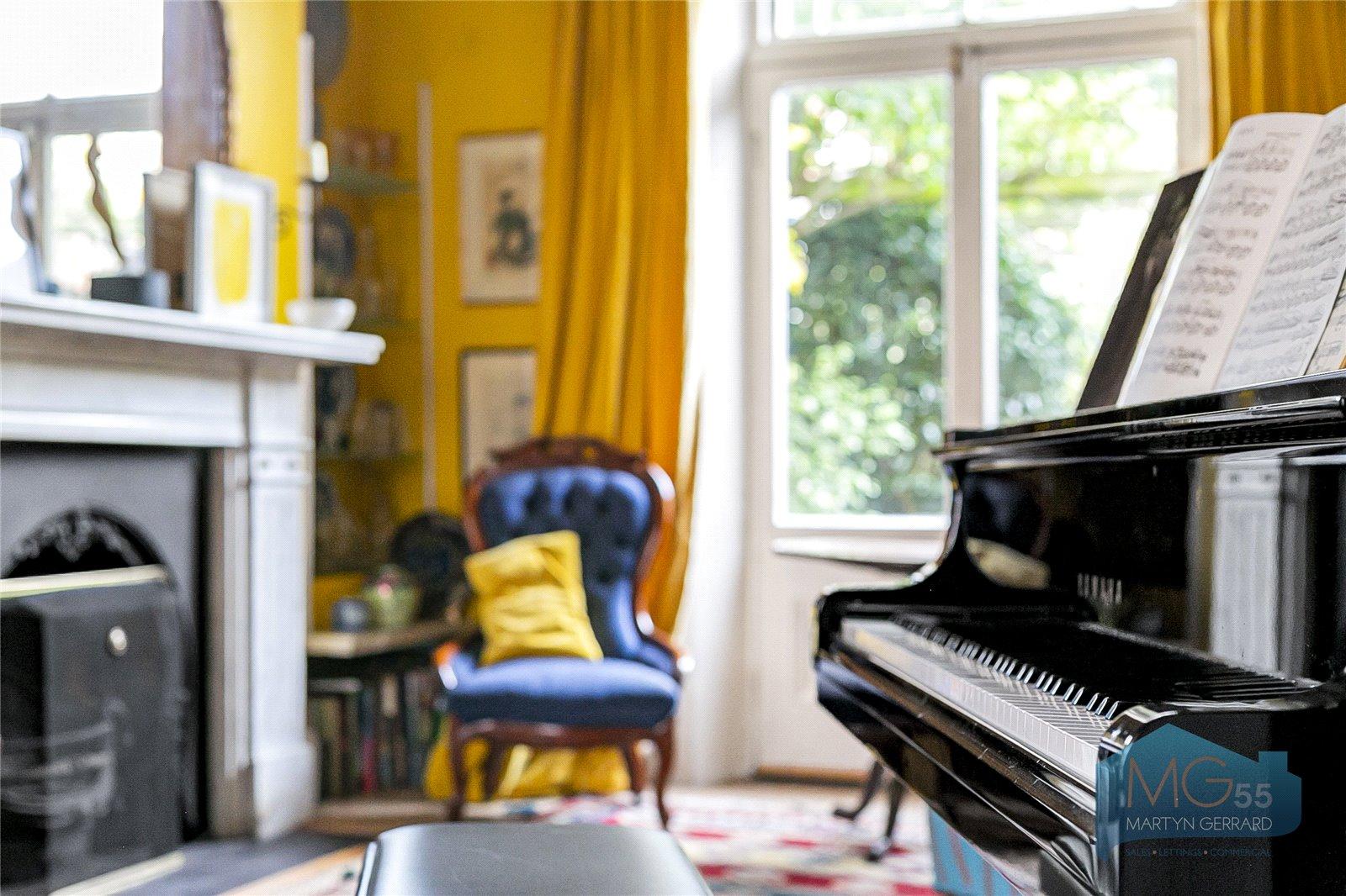 6 bedroom Terraced House for sale - Martyn Gerrard