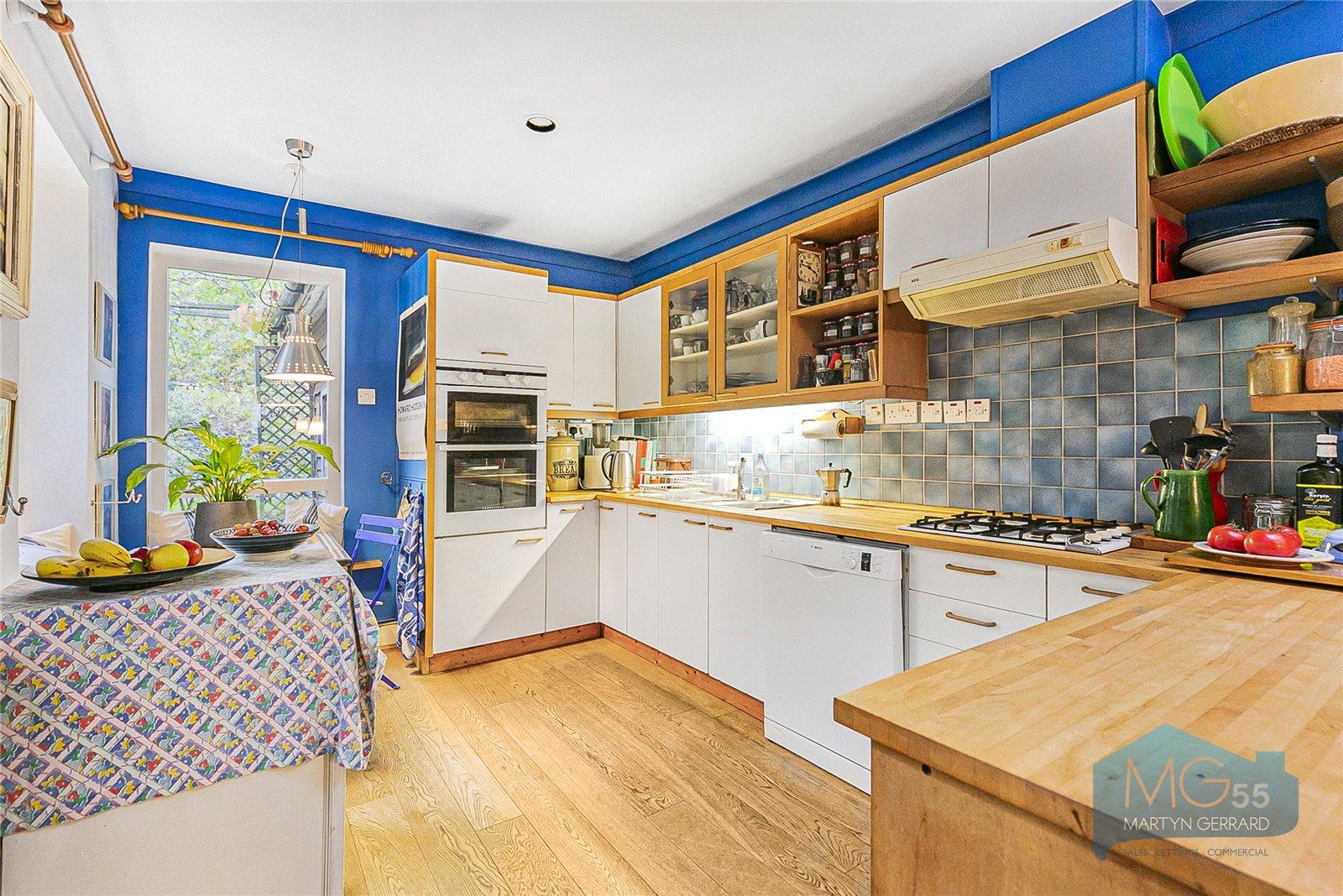 6 bedroom Terraced House for sale - Martyn Gerrard