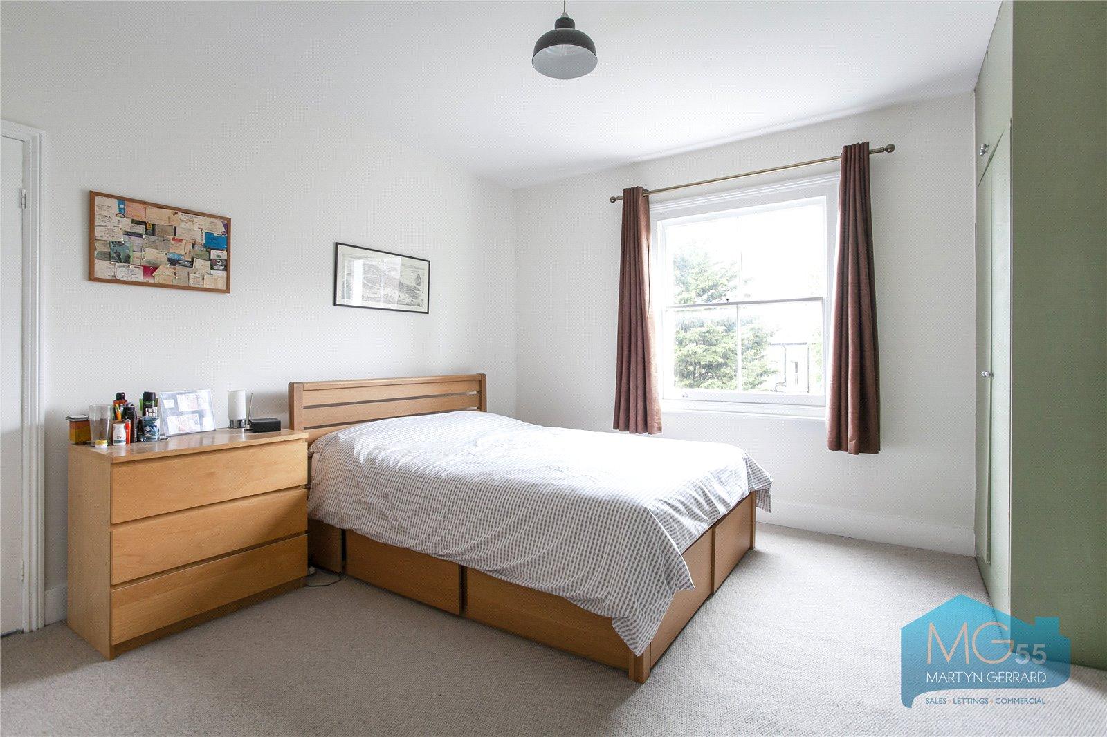 1 bedroom Apartment for sale - Martyn Gerrard