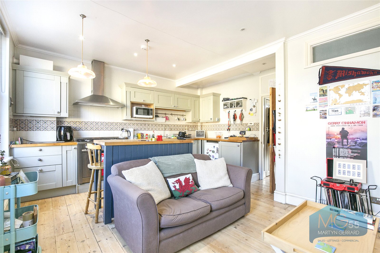 1 bedroom Apartment for sale - Martyn Gerrard