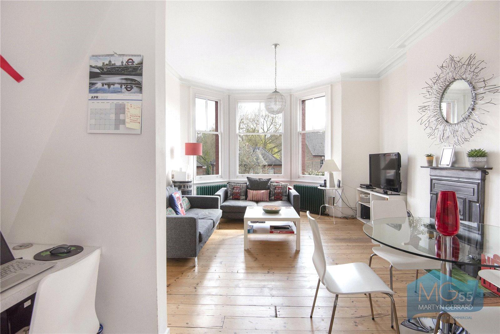 2 bedroom Apartment to rent - Martyn Gerrard