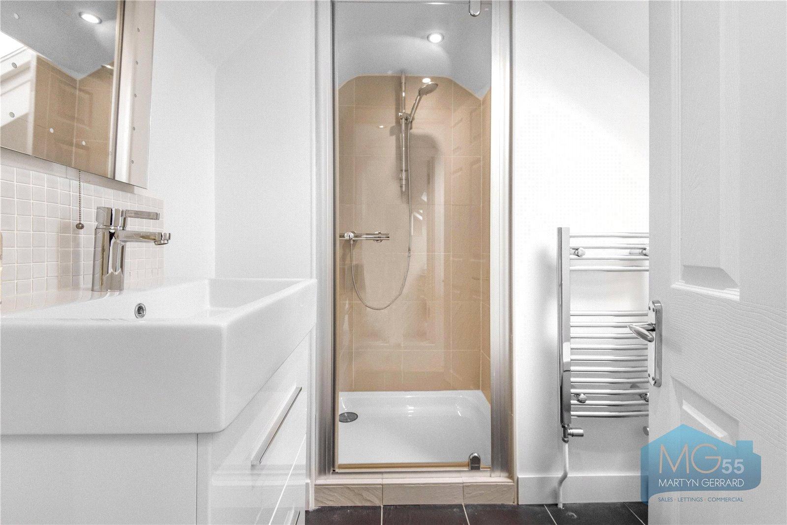 2 bedroom Apartment to rent - Martyn Gerrard