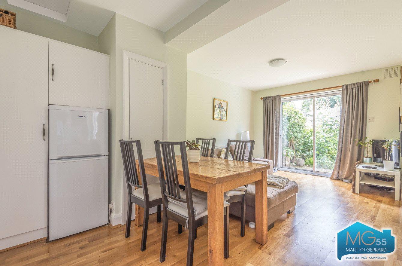 1 bedroom Ground Floor Flat to rent - Martyn Gerrard