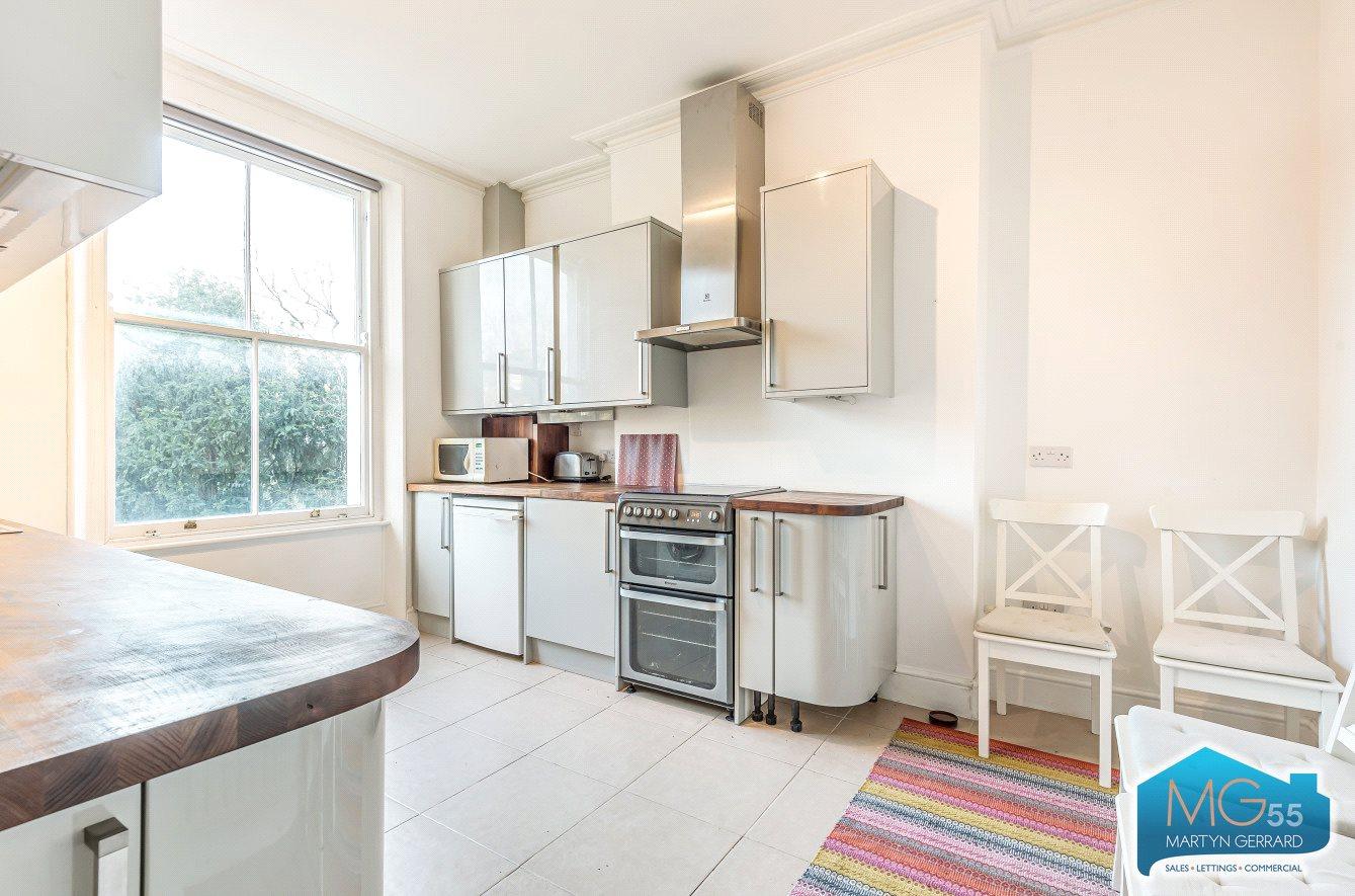 2 bedroom Terraced House to rent - Martyn Gerrard