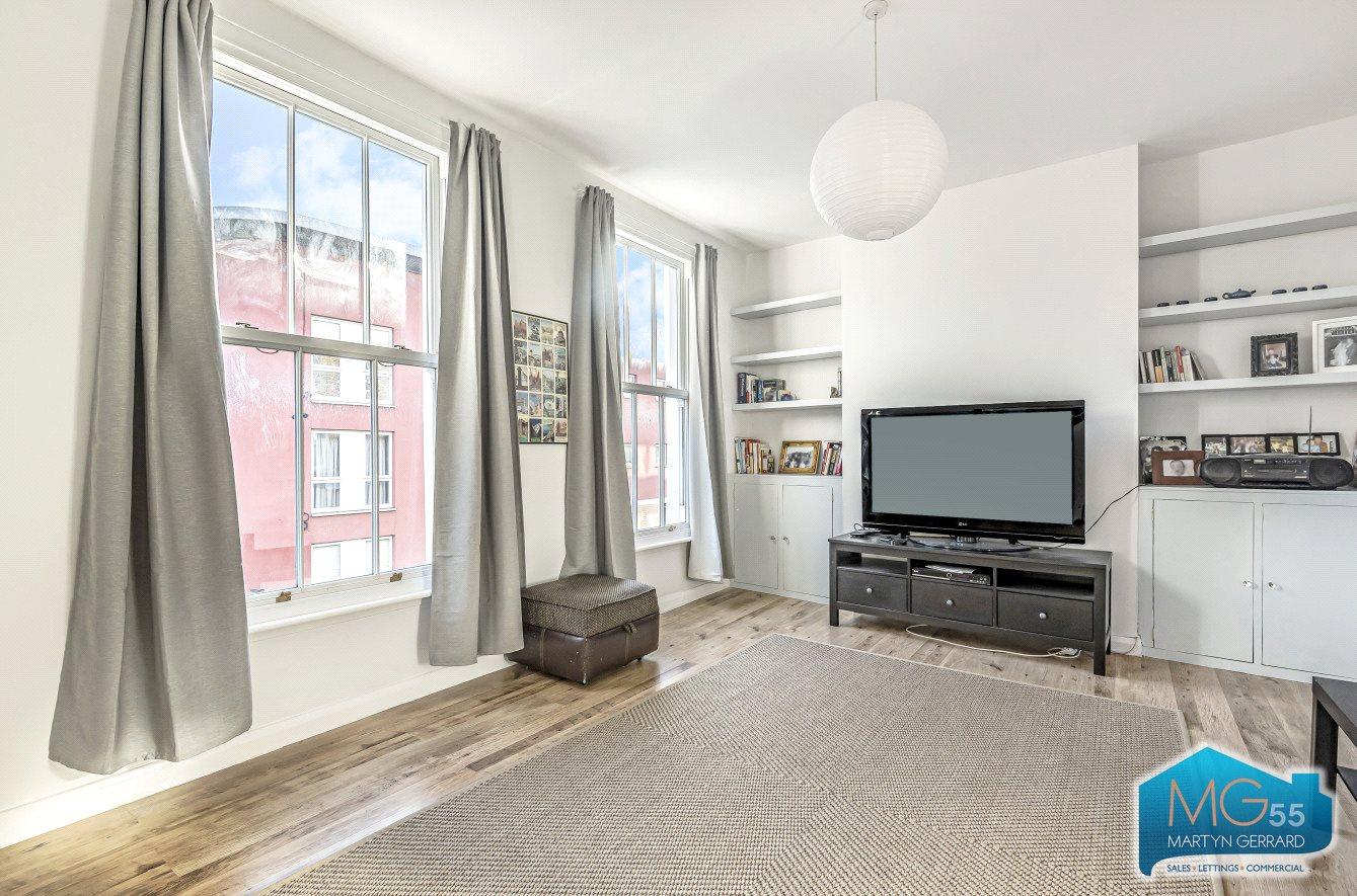 2 bedroom Terraced House to rent - Martyn Gerrard