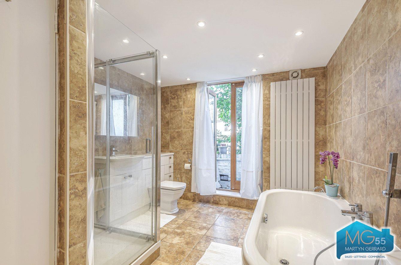 2 bedroom Terraced House to rent - Martyn Gerrard