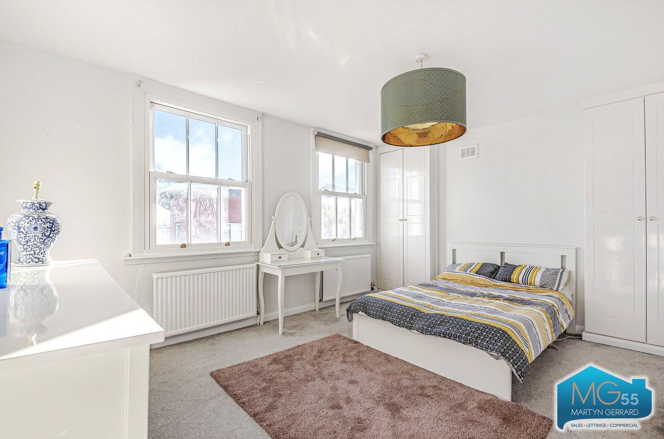 2 bedroom Terraced House to rent - Martyn Gerrard