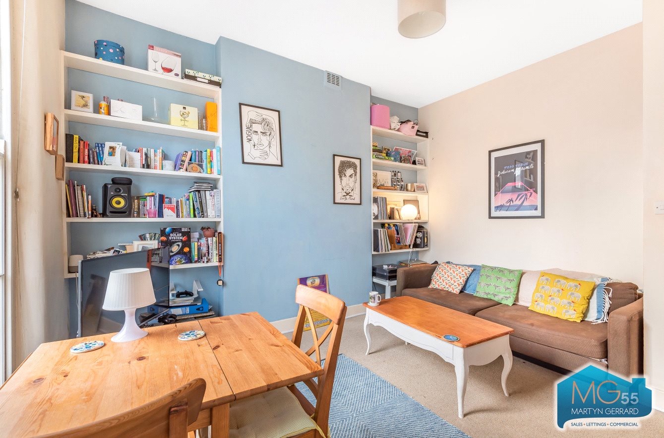 Richmond Avenue, Islington, London, N1+  - Martyn Gerrard