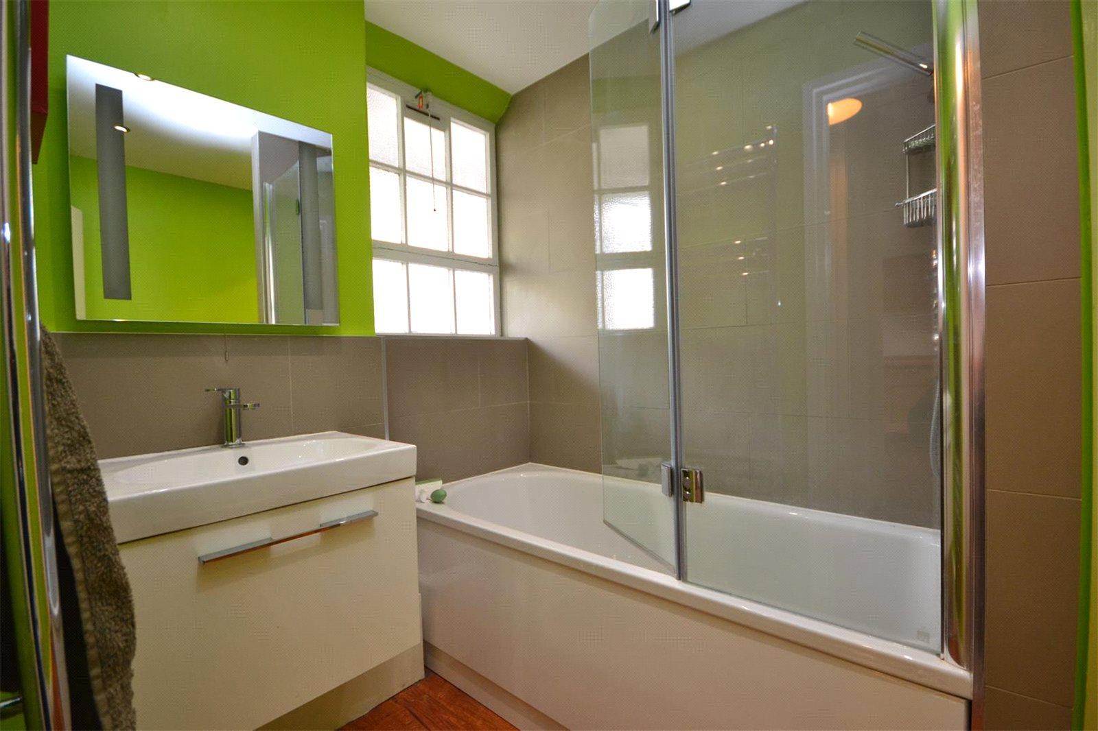 2 bedroom Apartment to rent - Martyn Gerrard