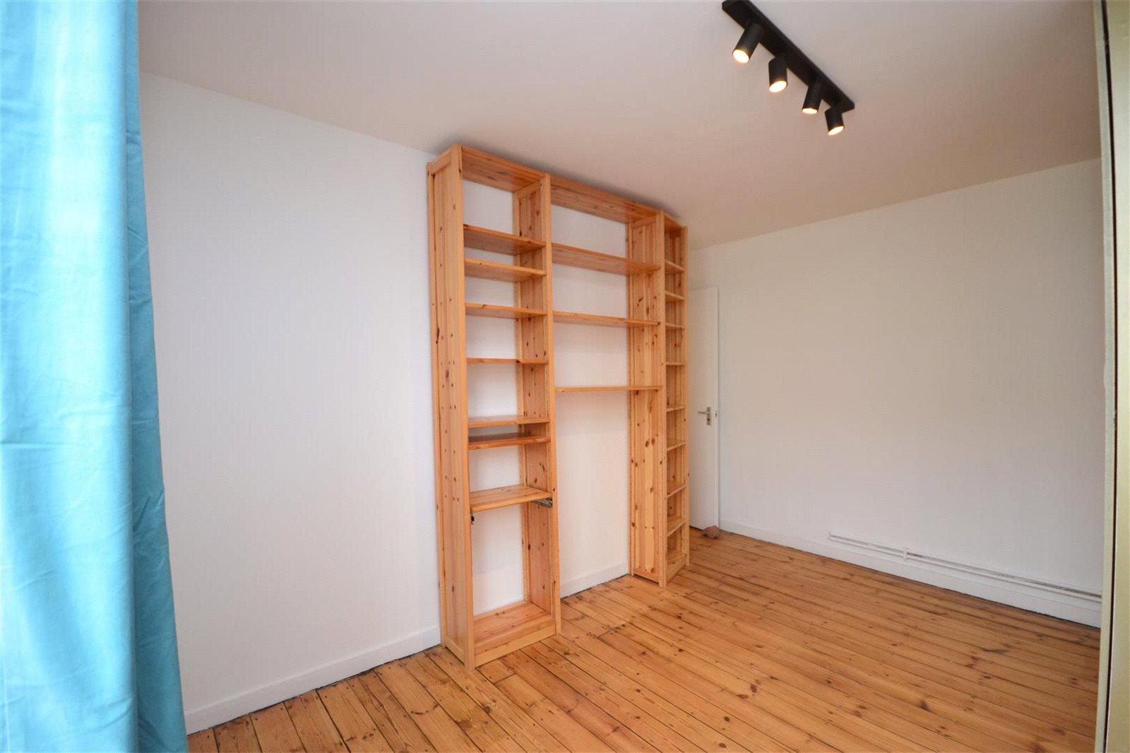 2 bedroom Apartment to rent - Martyn Gerrard