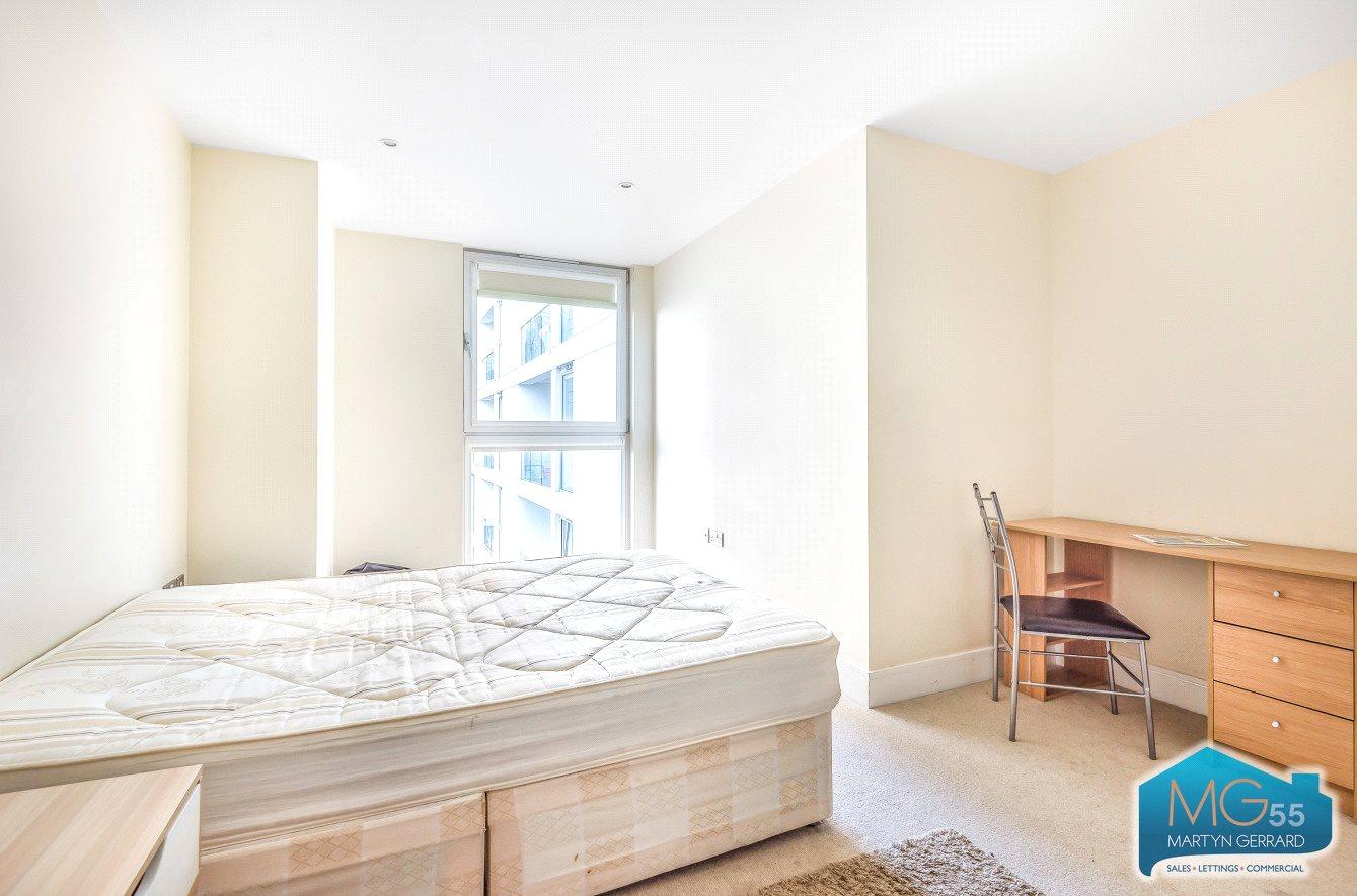 1 bedroom Apartment to rent - Martyn Gerrard
