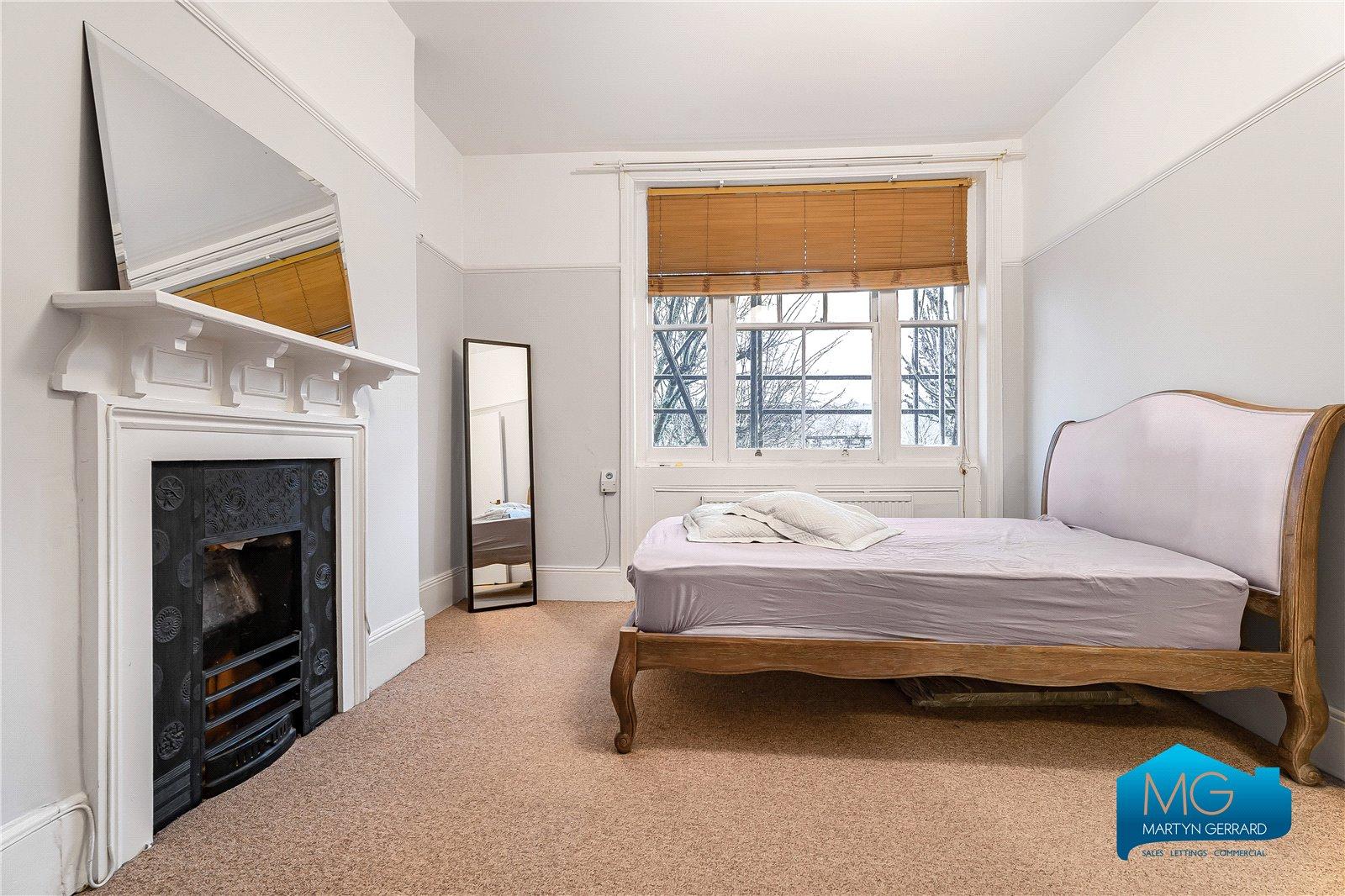 2 bedroom Apartment to rent + ' - Martyn Gerrard