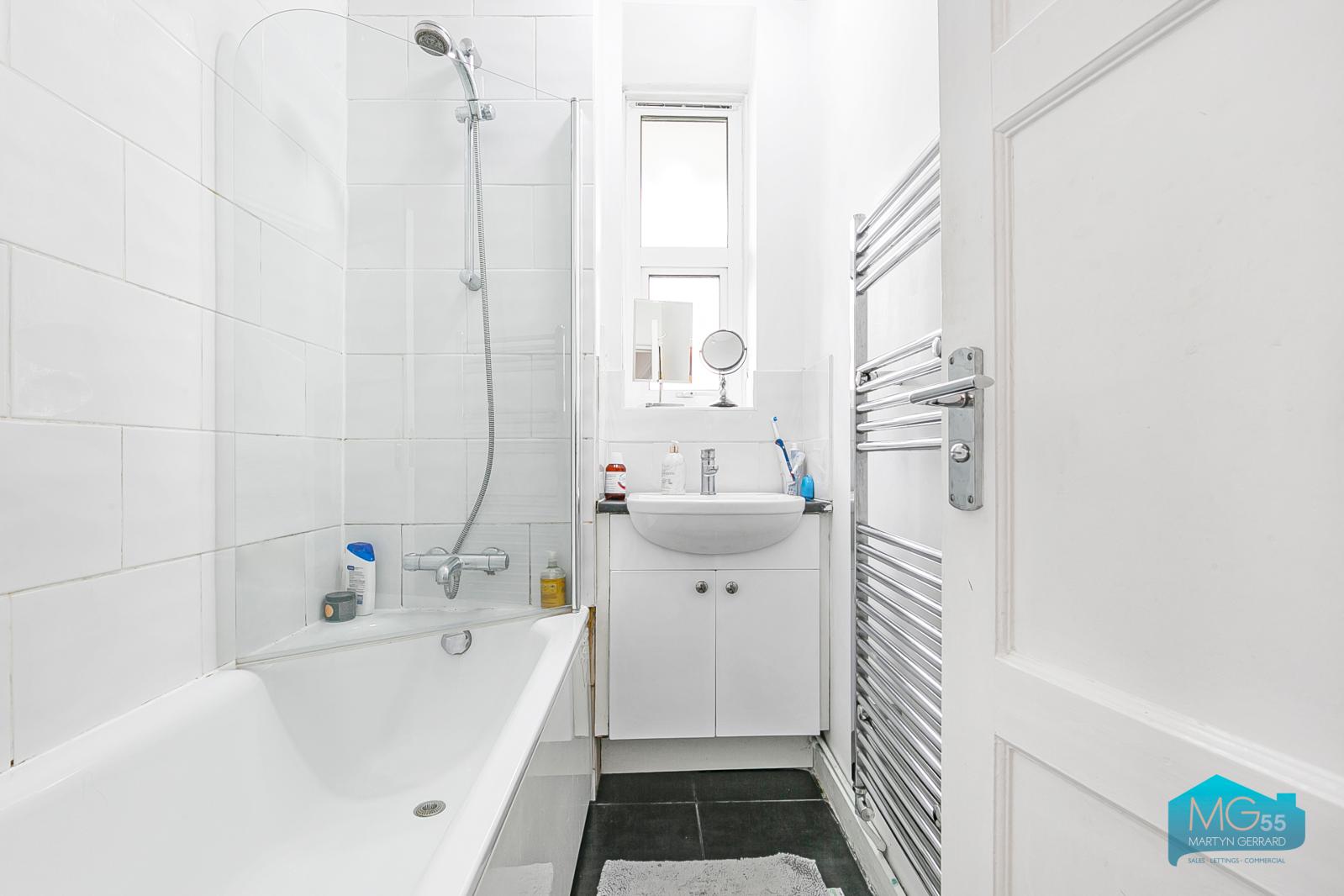1 bedroom Apartment to rent - Martyn Gerrard