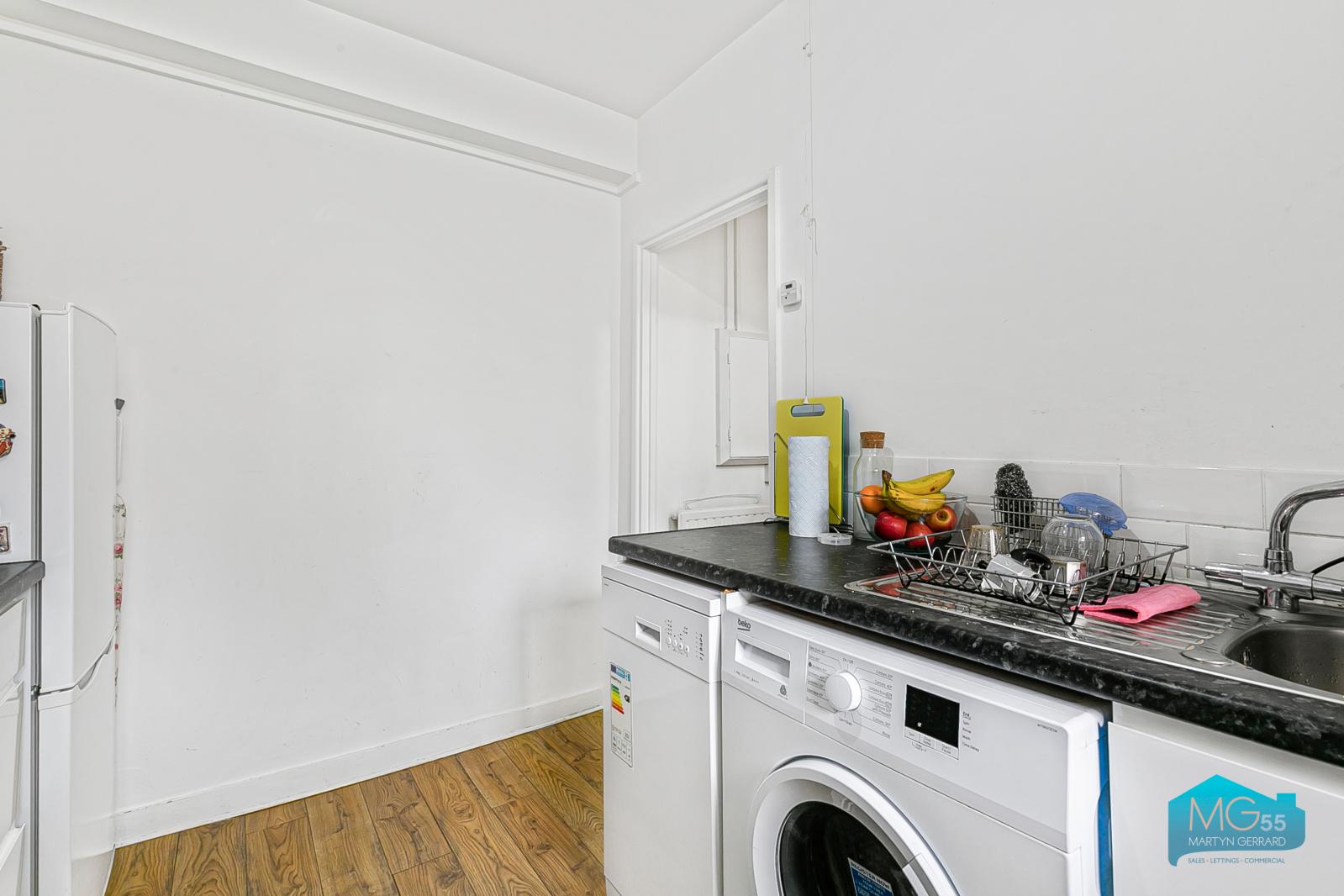 1 bedroom Apartment to rent - Martyn Gerrard