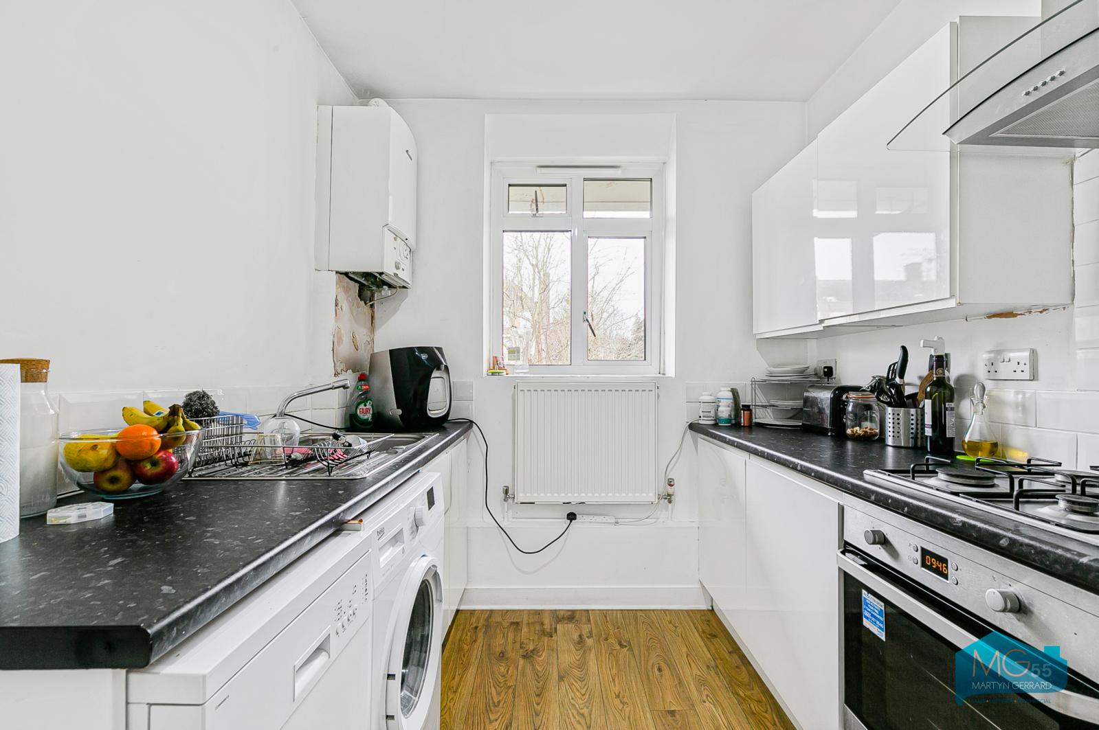 1 bedroom Apartment to rent - Martyn Gerrard