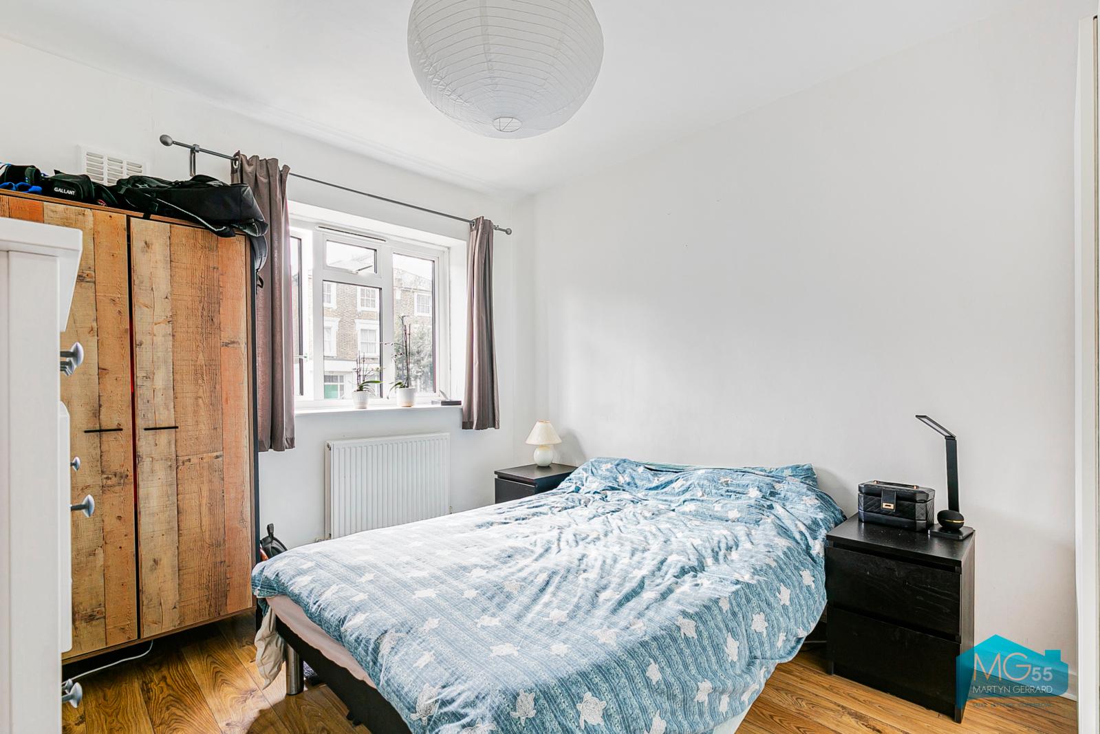 1 bedroom Apartment to rent - Martyn Gerrard