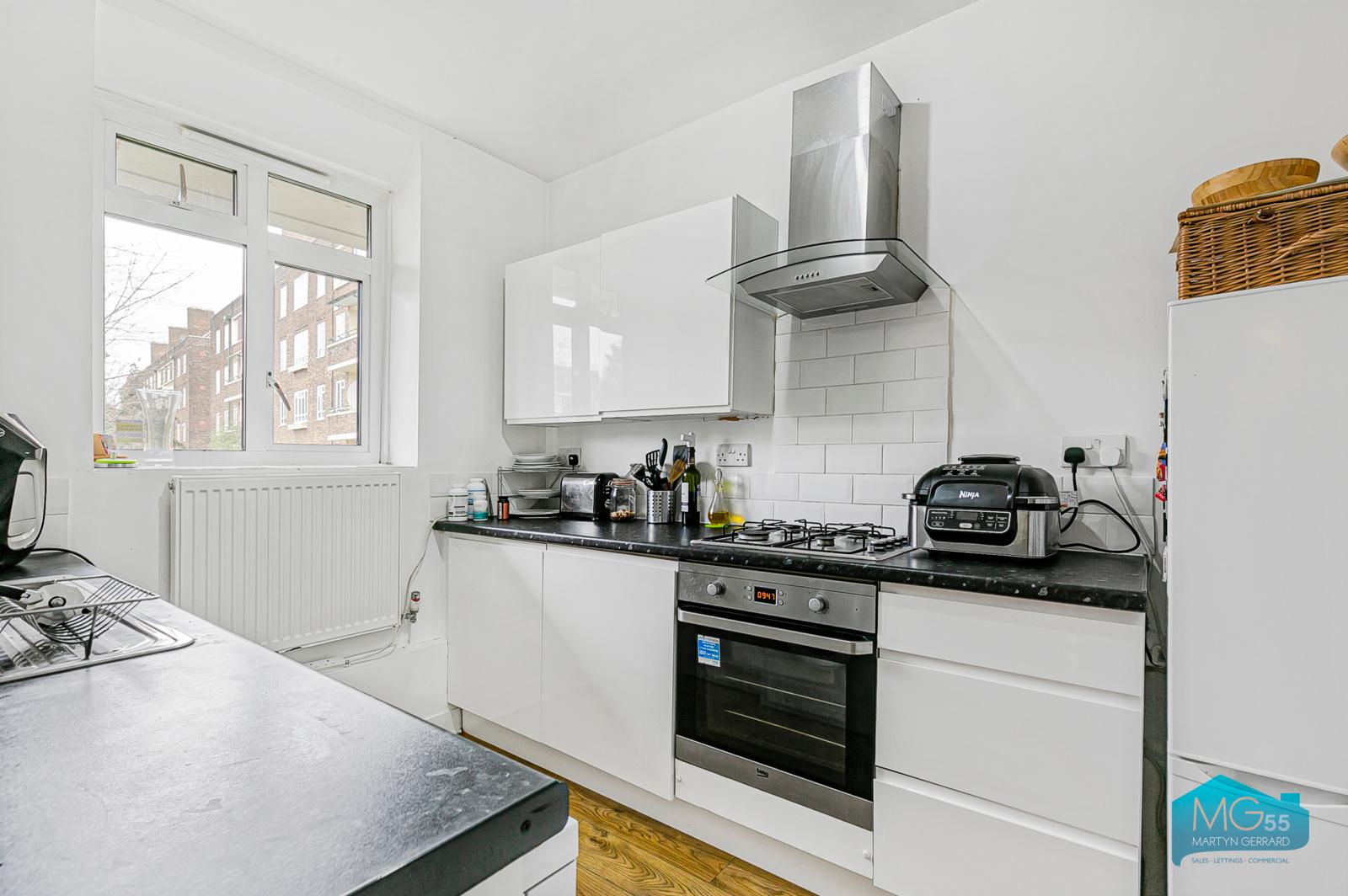 1 bedroom Apartment to rent - Martyn Gerrard