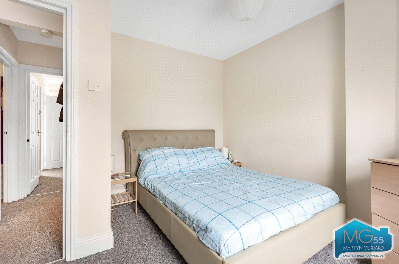 1 bedroom Apartment to rent - Martyn Gerrard