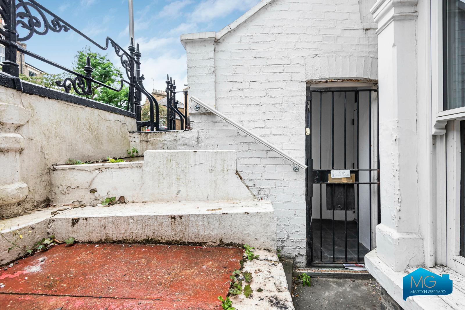 1 bedroom Apartment to rent - Martyn Gerrard