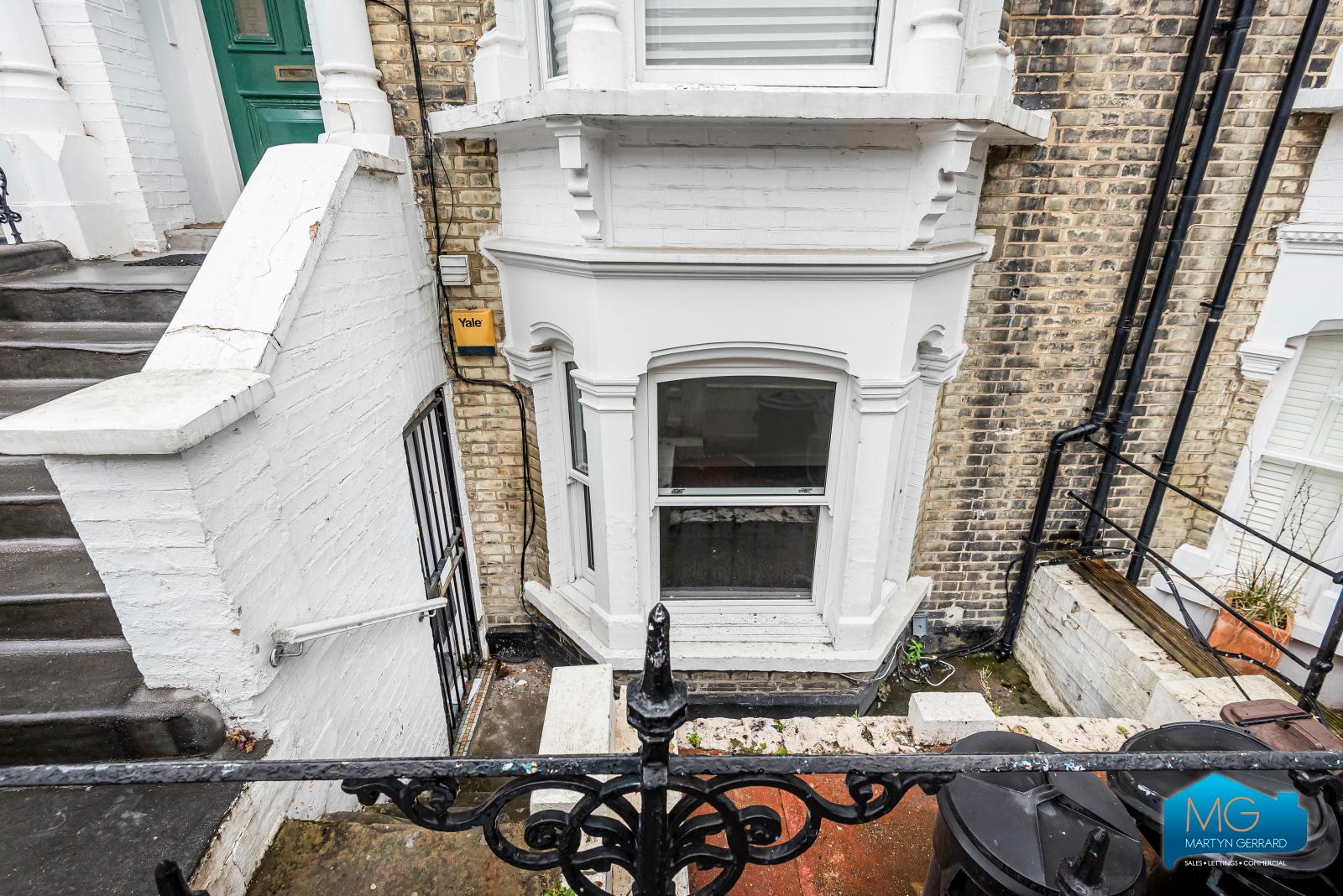 1 bedroom Apartment to rent - Martyn Gerrard