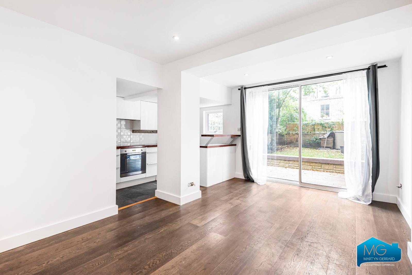 1 bedroom Apartment to rent - Martyn Gerrard