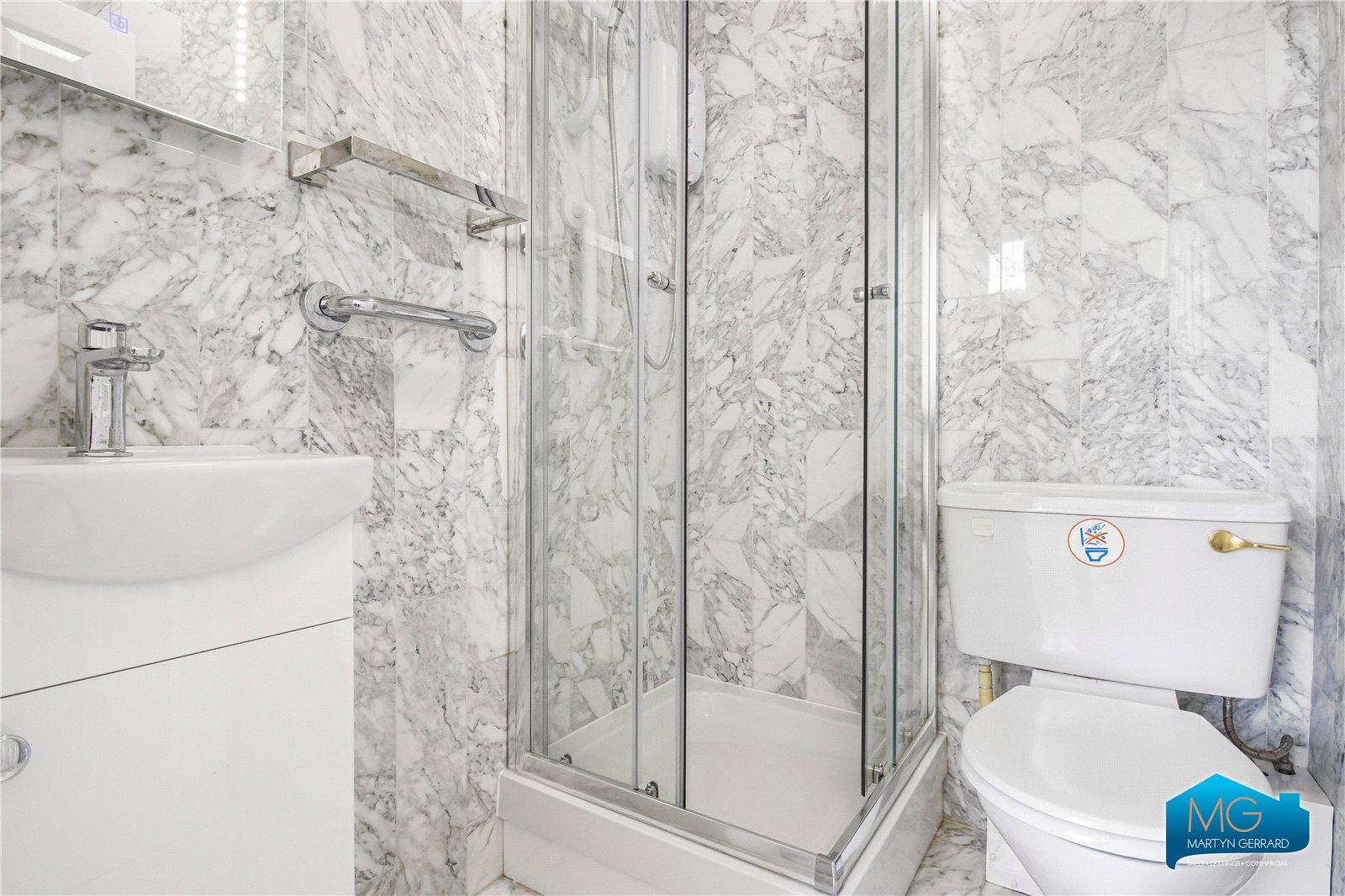 2 bedroom Ground Floor Flat to rent - Martyn Gerrard