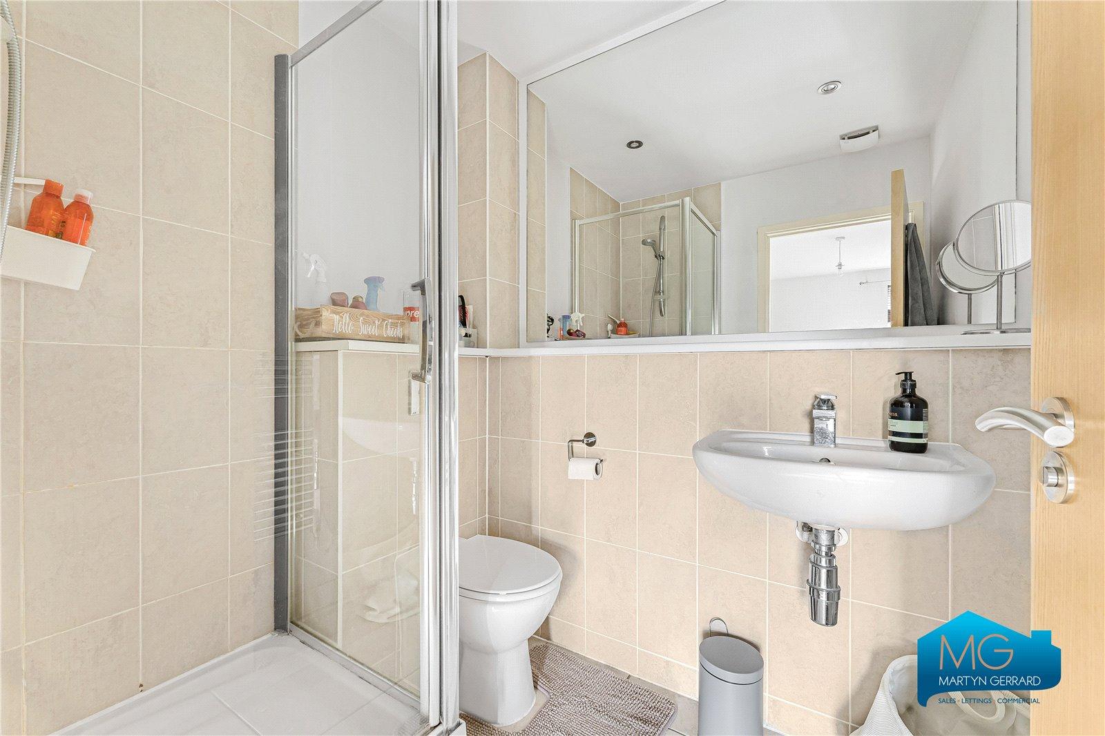 2 bedroom Apartment to rent - Martyn Gerrard