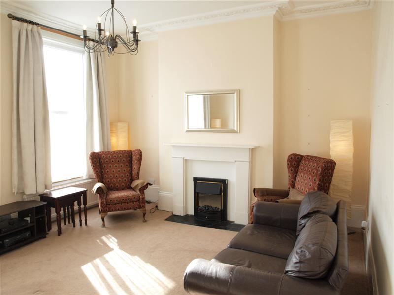 5 bedroom Terraced House to rent - Martyn Gerrard