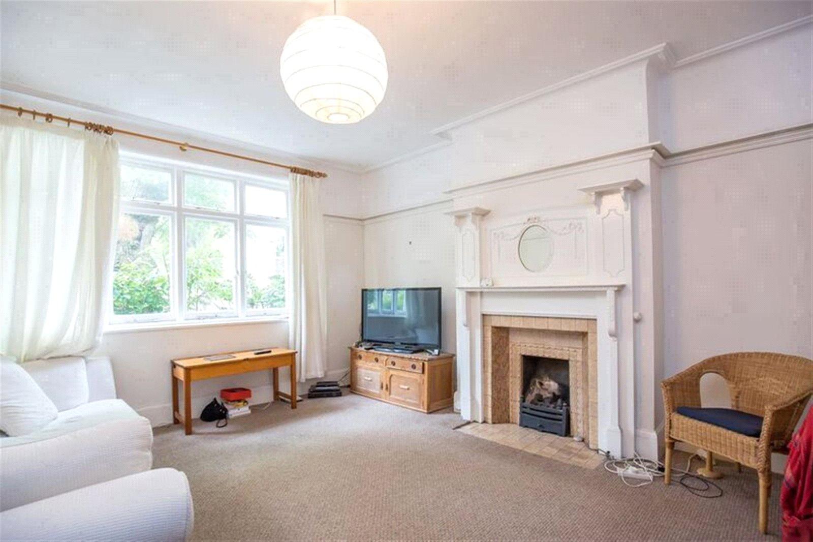 3 bedroom Terraced House to rent - Martyn Gerrard
