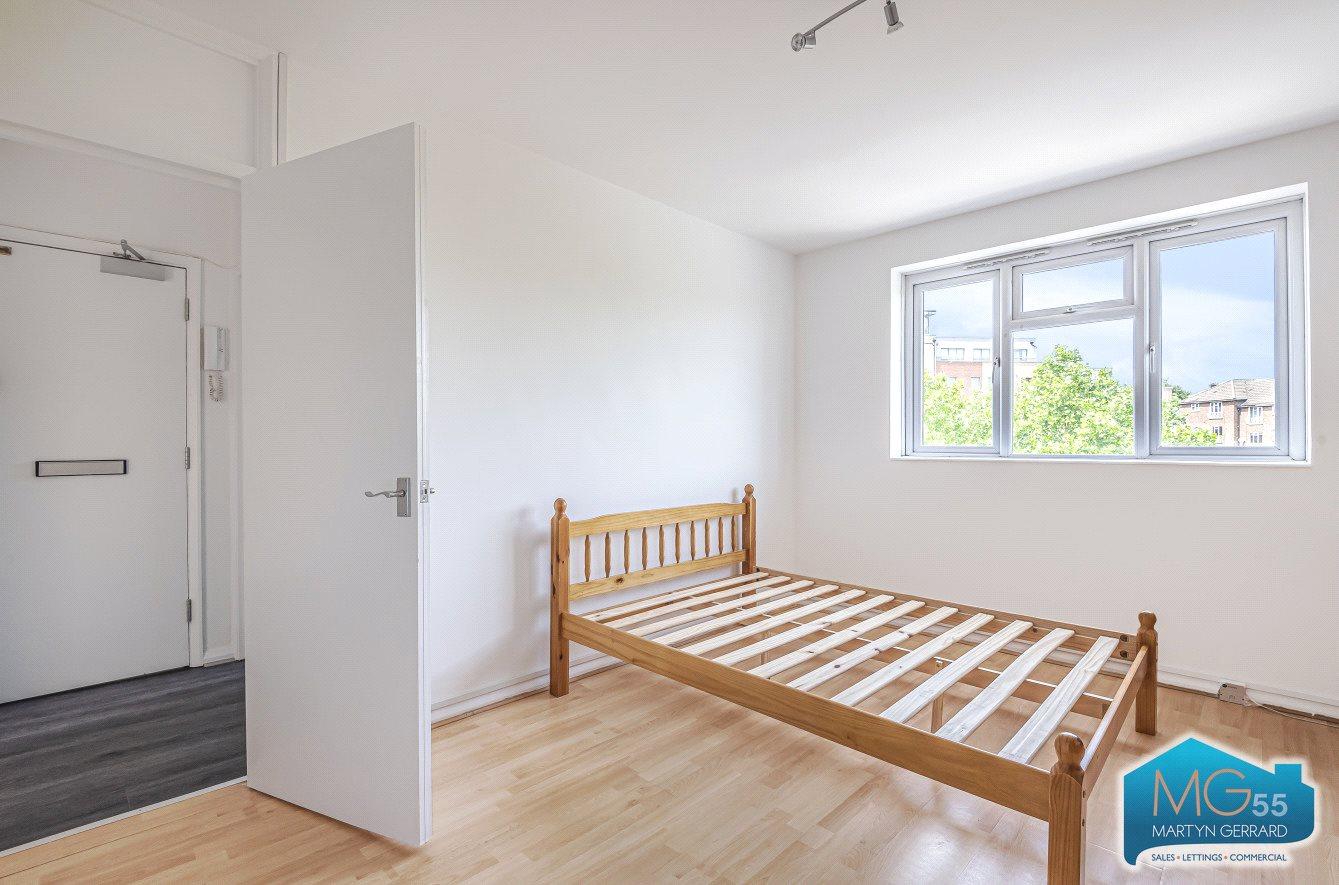 1 bedroom Apartment to rent - Martyn Gerrard